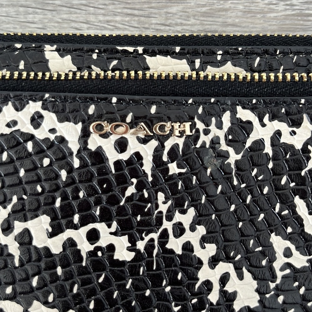Coach Madison Black And White Python Felicia Zip … - image 2